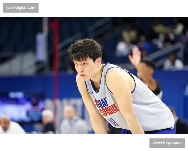 杨瀚森替补之路：纠错声里的钝感力逆袭？